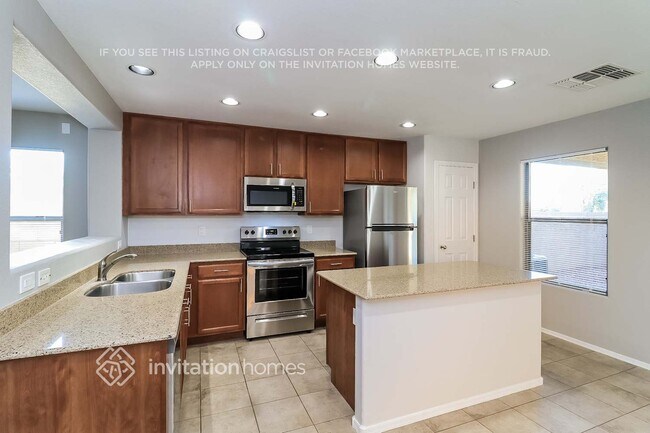 Building Photo - 6386 W Barbara Ave