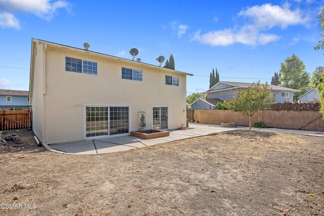 Building Photo - 2087 Rhoda St
