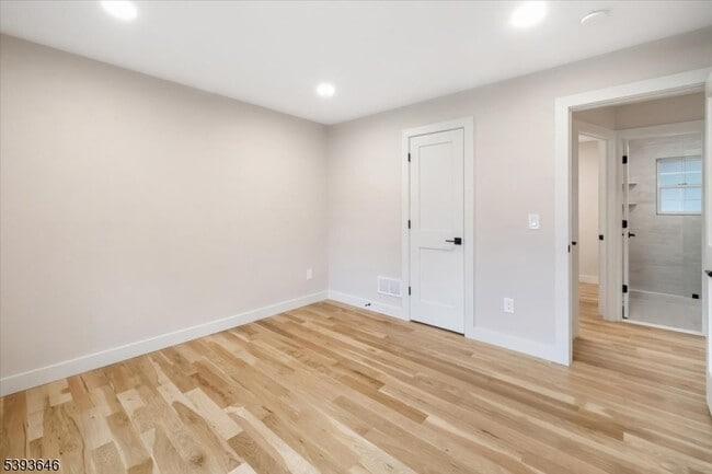 Building Photo - 355 Rea Ave