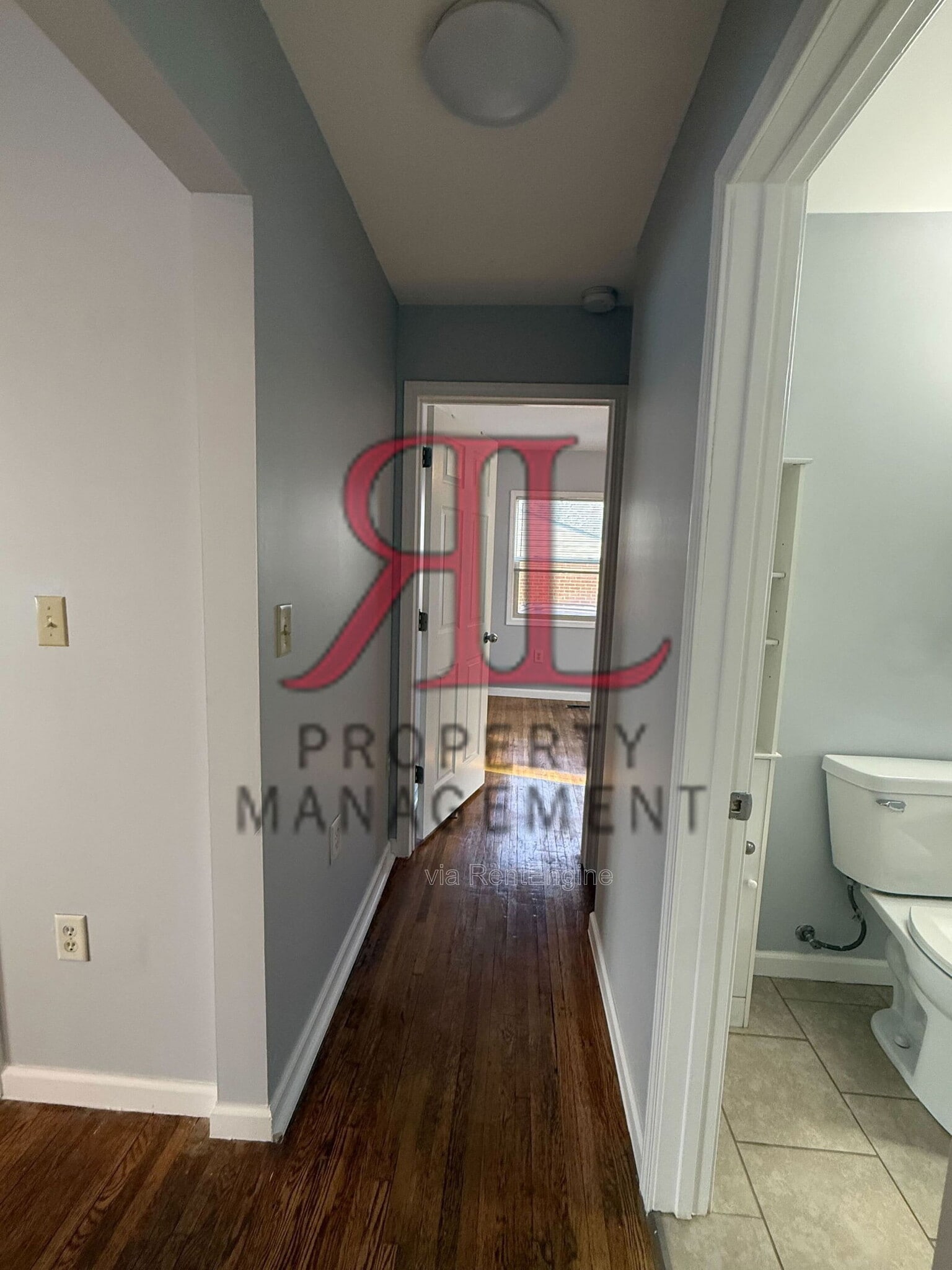 Building Photo - 722 Sheridan Ave