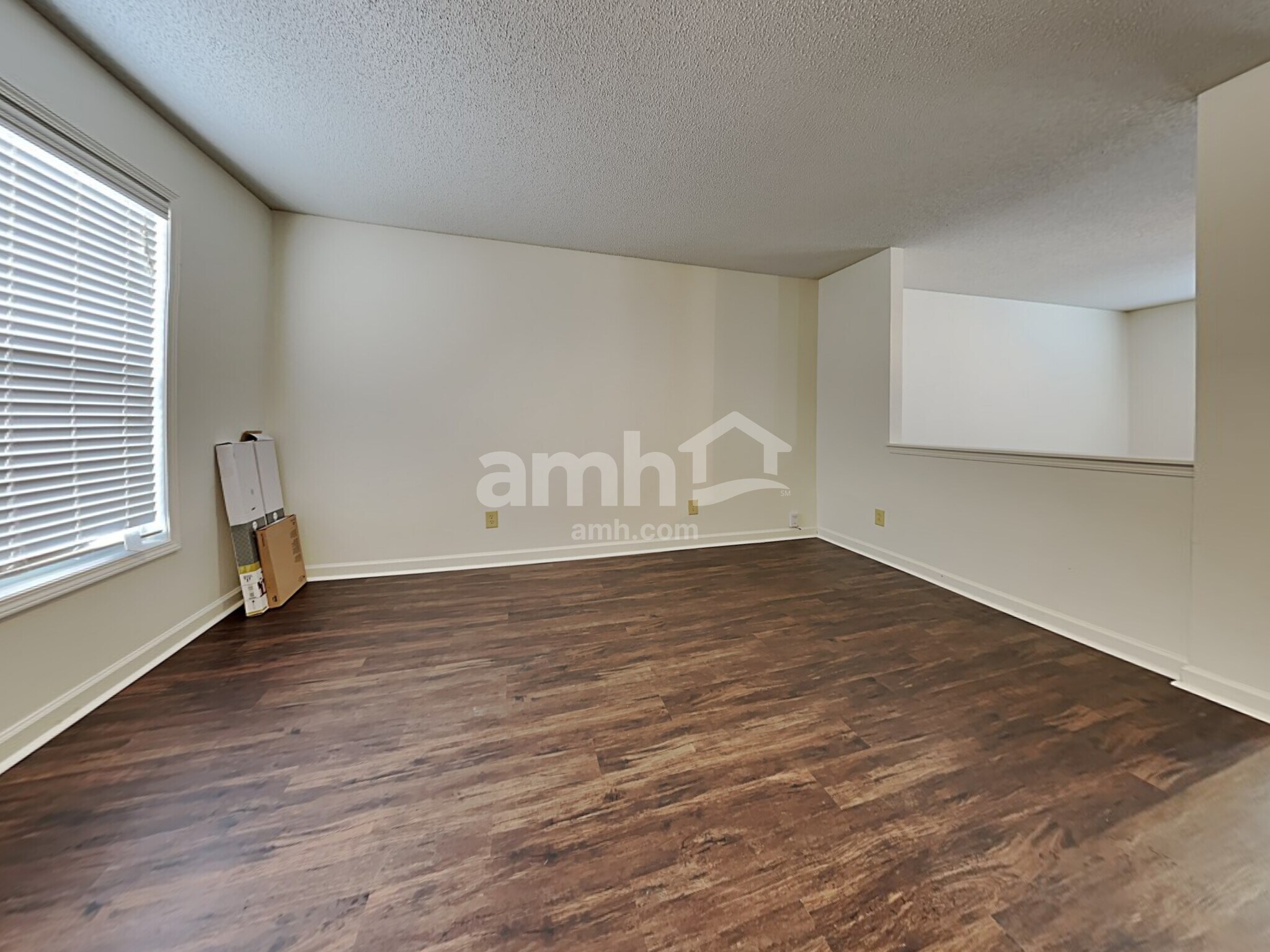 Building Photo - 2192 Olympia Dr