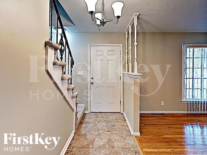 Building Photo - 3908 S Summit Ridge Dr