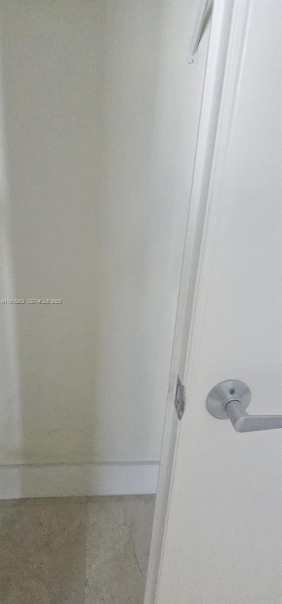 Building Photo - 1060 Brickell Ave