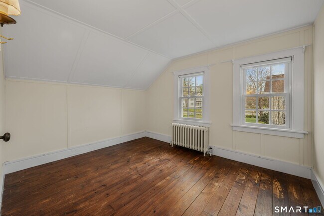 Building Photo - 260 Hamburg Rd