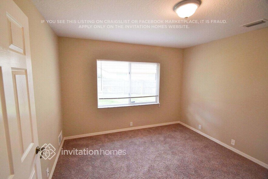 Building Photo - 2310 Sunview Ave
