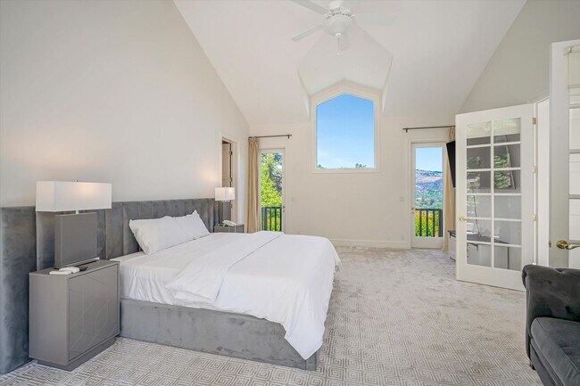 Building Photo - Welcome to Your Luxurious Napa Valley Retr...