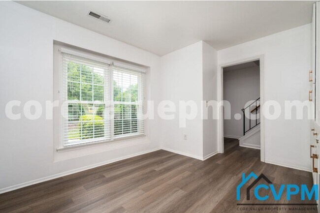 Building Photo - 1250 Stonewood Ct