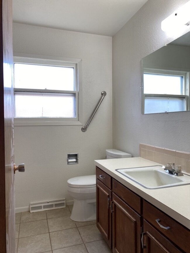 Building Photo - STUDENTS WELCOME! Single-Family Ranch Home in West Ft. Collins w/ Fenced Yard, Lawn Care Included!