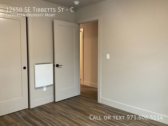 Building Photo - 12650 SE Tibbetts St