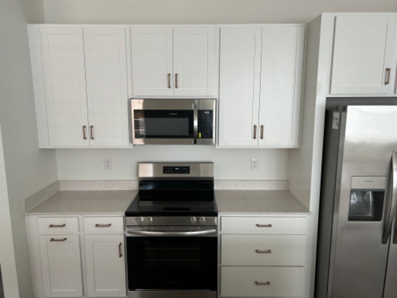 Building Photo - 9002 Winding Gln Ln