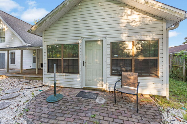 Building Photo - 301 Fairway Blvd