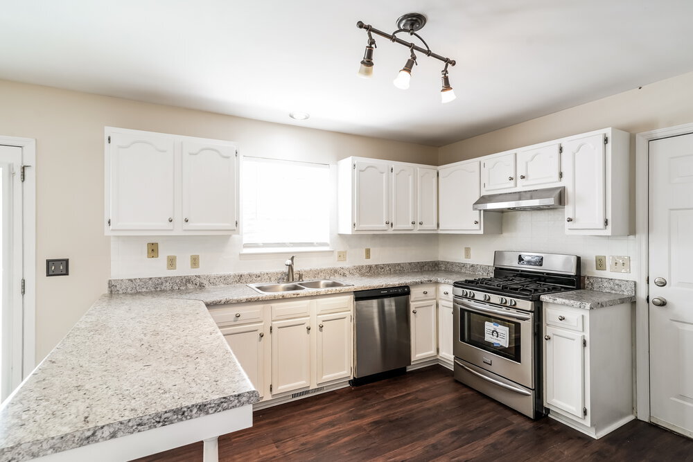 Building Photo - 2873 Iroquois Dr