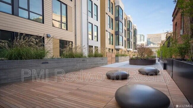 Building Photo - 99 Rausch St