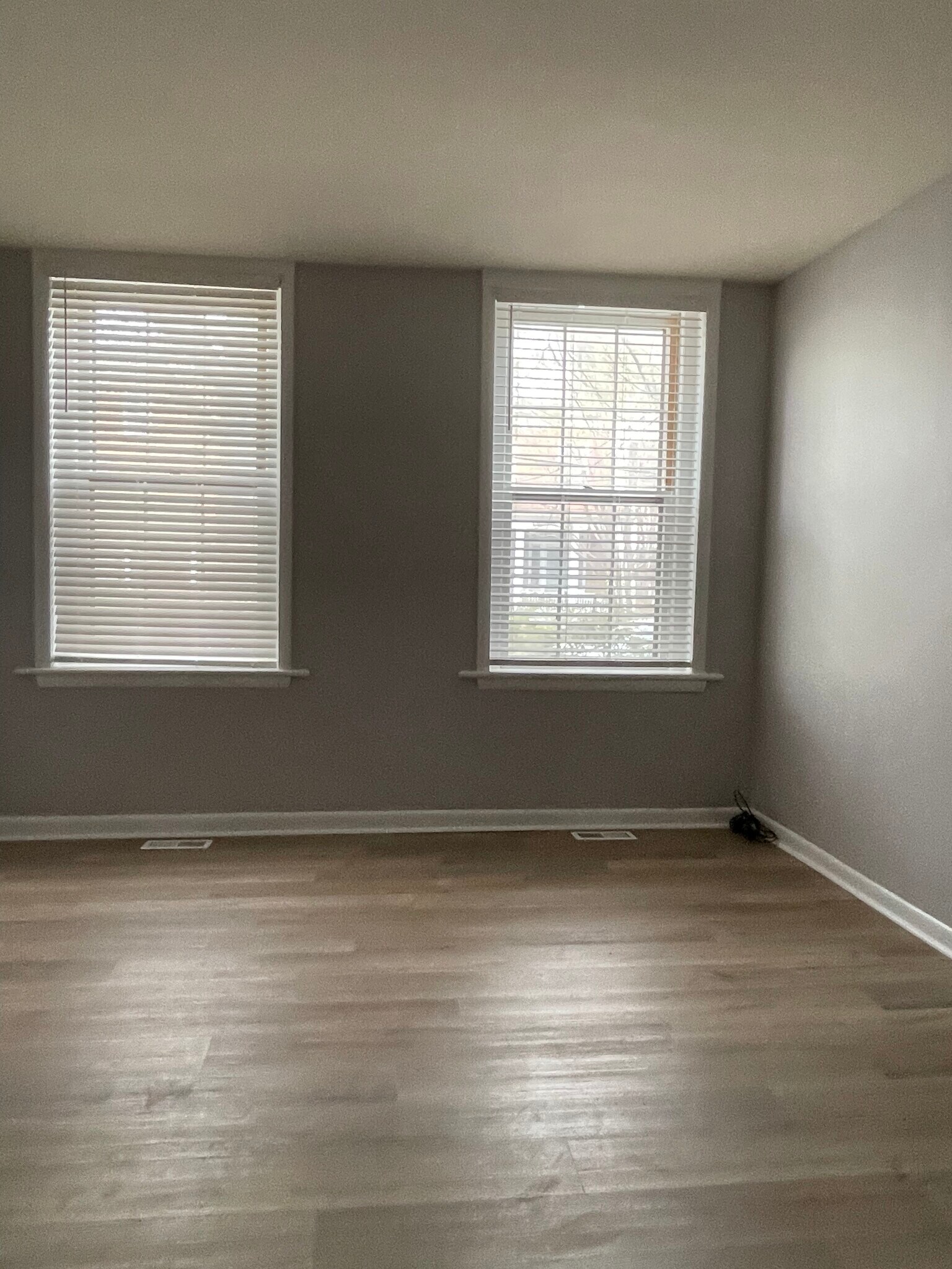 Building Photo - 621 Redgate Ave