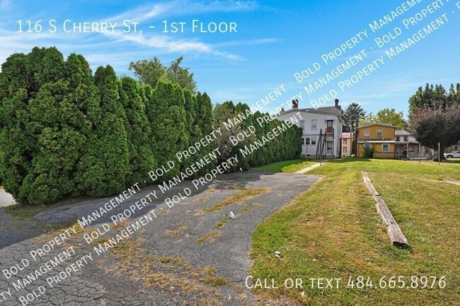 Building Photo - 116 S Cherry St