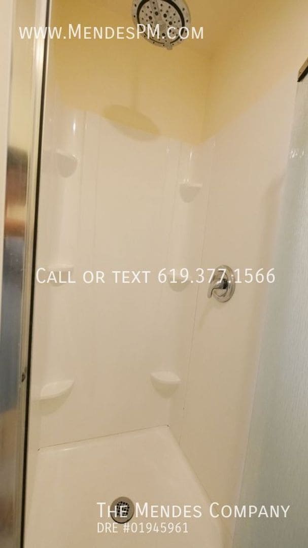 Building Photo - College Rental on 54th St.