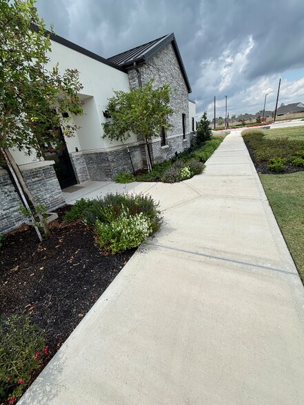 Building Photo - 10332 Ritter Run Dr