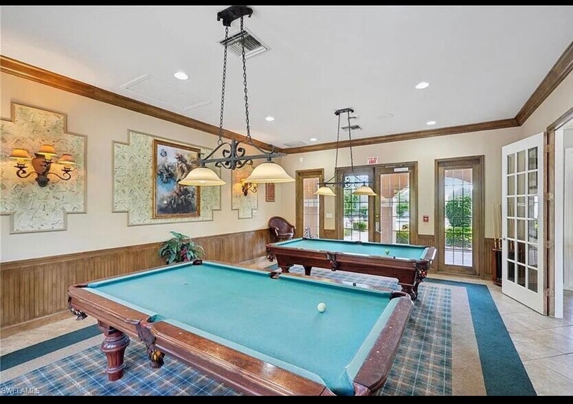 Building Photo - 1865 Florida Club Dr