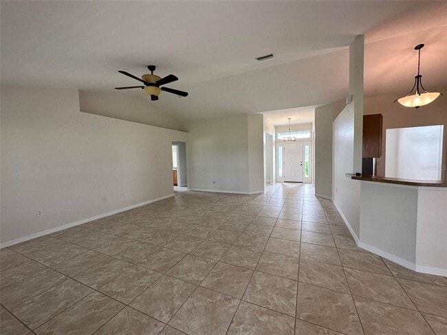 Building Photo - 1401 Vermouth Ln