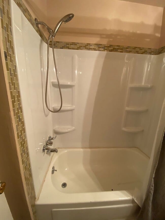 Building Photo - MOST AFFORDABLE: Blue River condo! Great l...