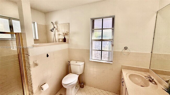 Building Photo - 5470 Pine Cir