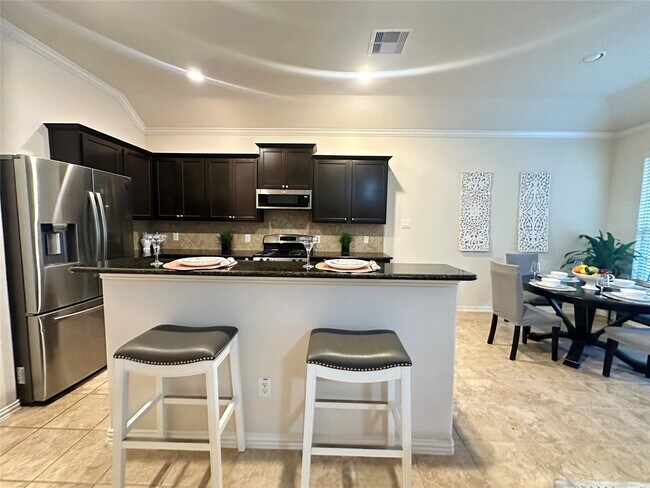 Building Photo - 6818 Pear Point Ln