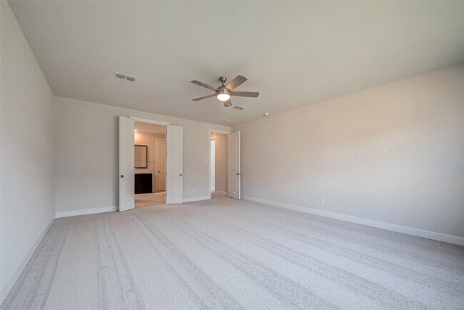 Building Photo - 21711 Emerton Cres Wy