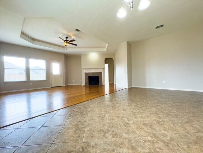 Building Photo - 9935 Blissfull Valley Ln