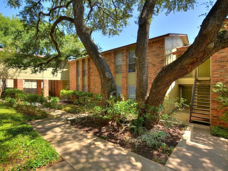 Interior Photo - St. Edwards Place Apartments