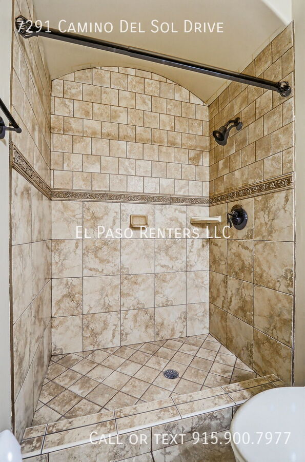 Building Photo - 7291 Camino Del Sol Dr