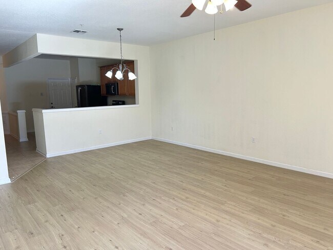 Building Photo - 3497 Shallot Dr