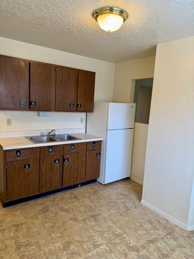 Building Photo - General Marshall St NE (208)