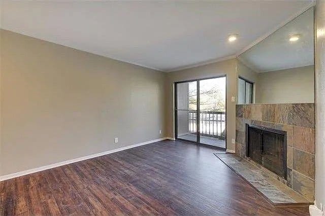 Building Photo - 8888 Tallwood Dr