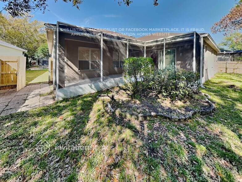 Building Photo - 7214 Colonial Lake Dr