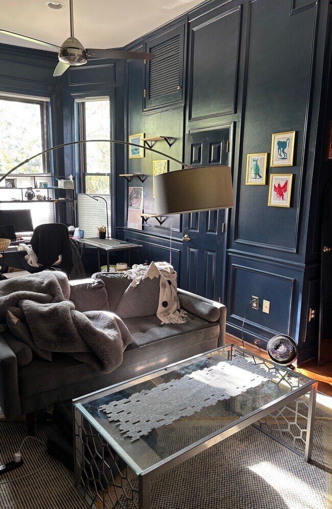 Building Photo - 1012 N St NW