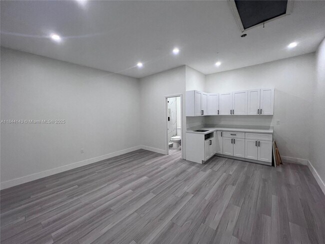 Building Photo - 16147 SW 66th Terrace
