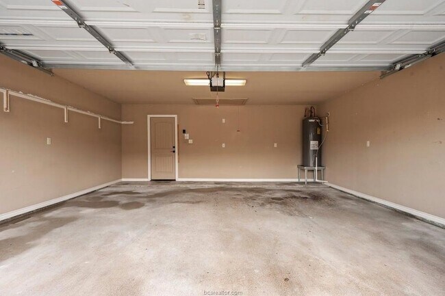 Building Photo - 3821 Estes Pk