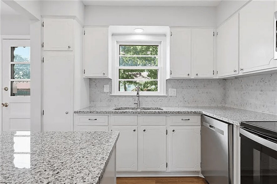Building Photo - 10729 McGee St