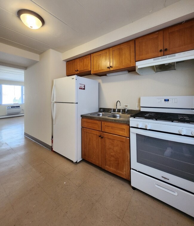 Building Photo - 5741 W 35th St