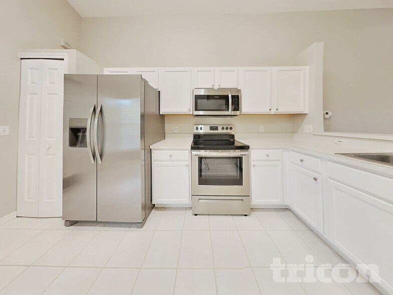 Building Photo - 143 Wornall Dr