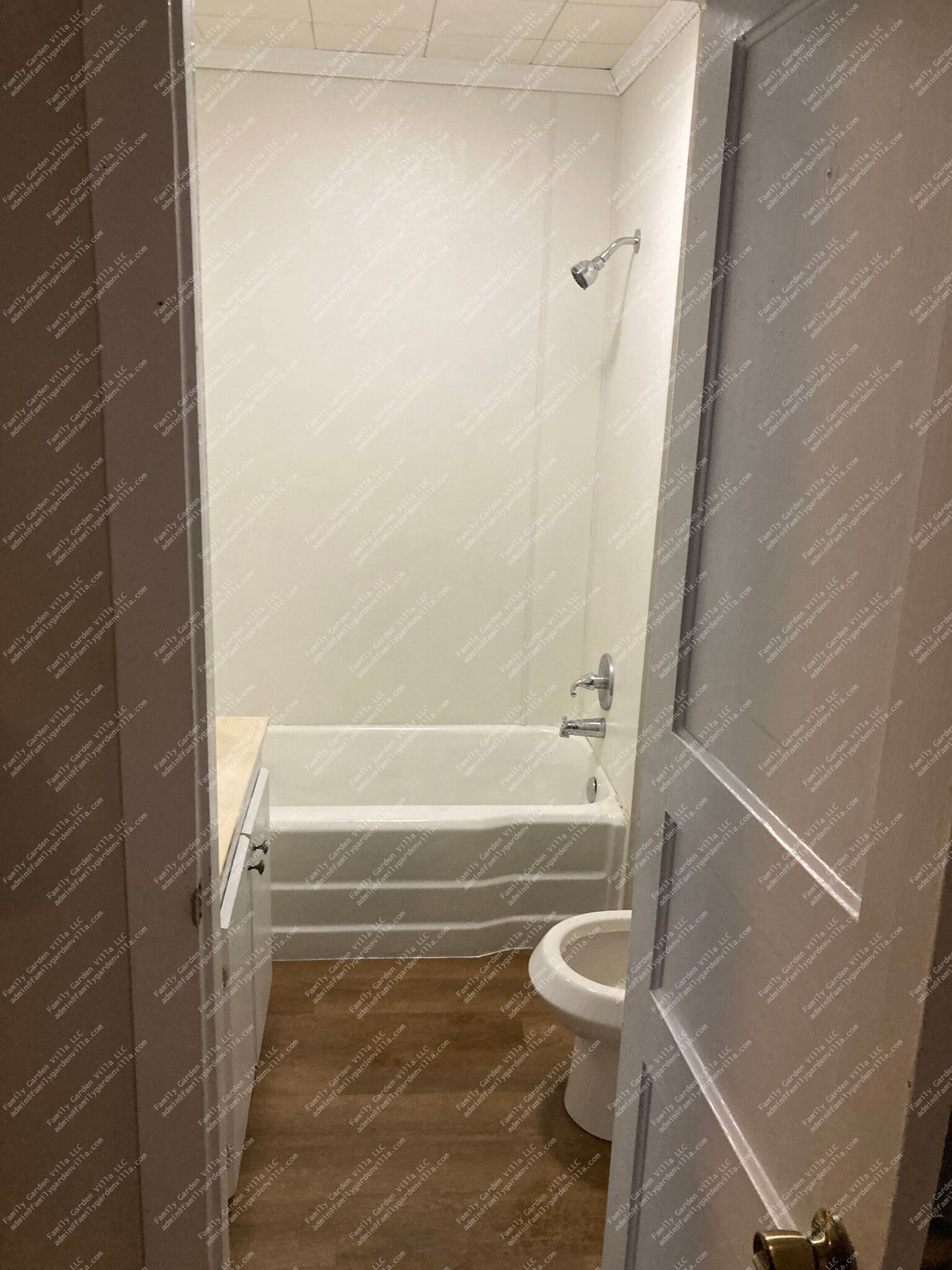 Building Photo - 1854 Ridgefield Ave