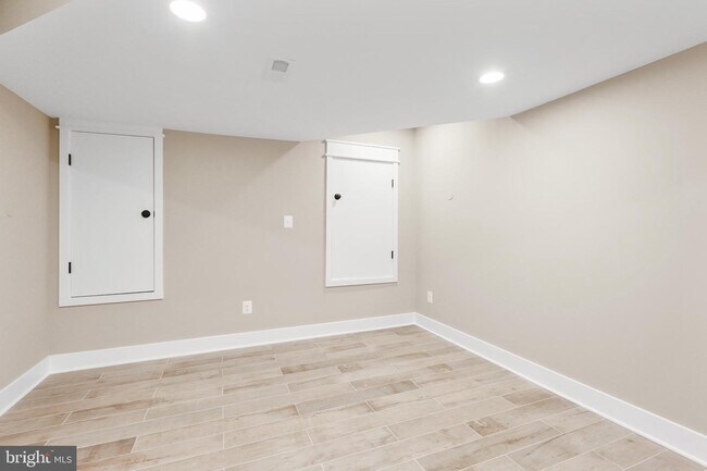 Building Photo - 3129 Fait Ave