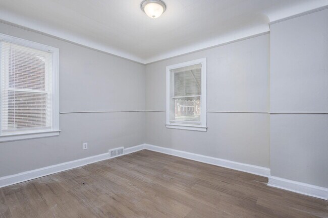 Building Photo - 11222 Wayburn St