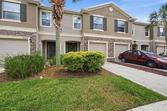 Building Photo - 10425 Red Carpet Ct