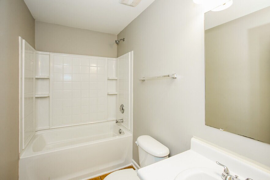 Building Photo - 9332 Macquarie Ln