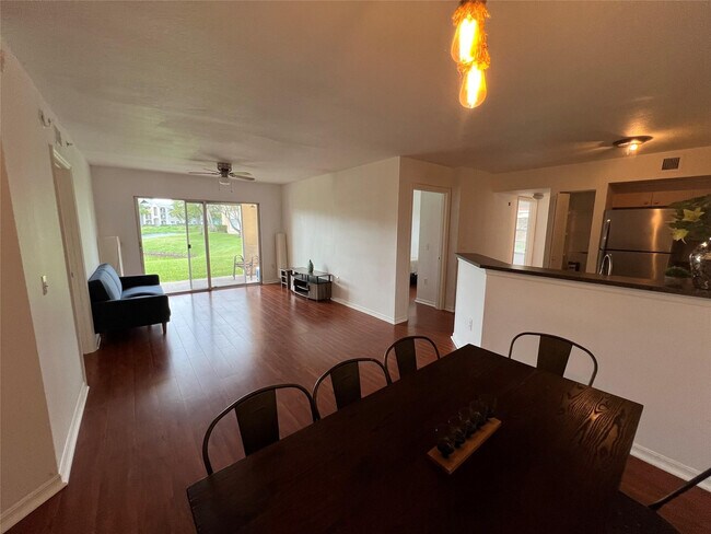 Building Photo - 4101 San Marino Blvd