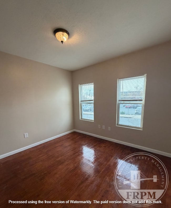 Building Photo - 1879 N Main St