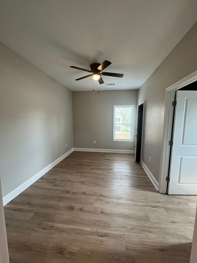 Building Photo - Newly built in Jacksonville