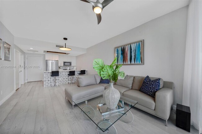 Building Photo - 888 Biscayne Blvd