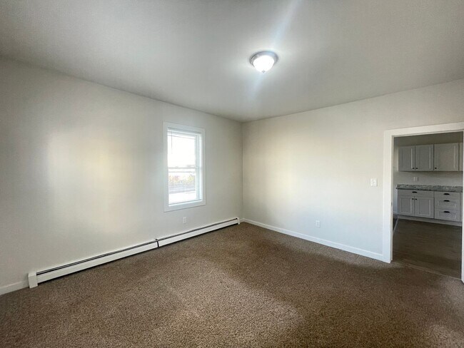 Building Photo - 124 Beech St